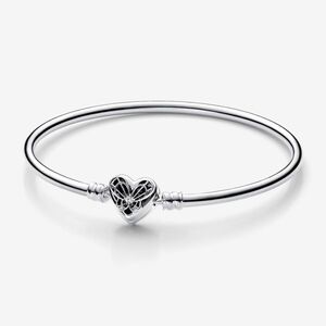 NWB Pandora Moments 6.7" Sterling Sllver Heart & Butterfly Bangle
